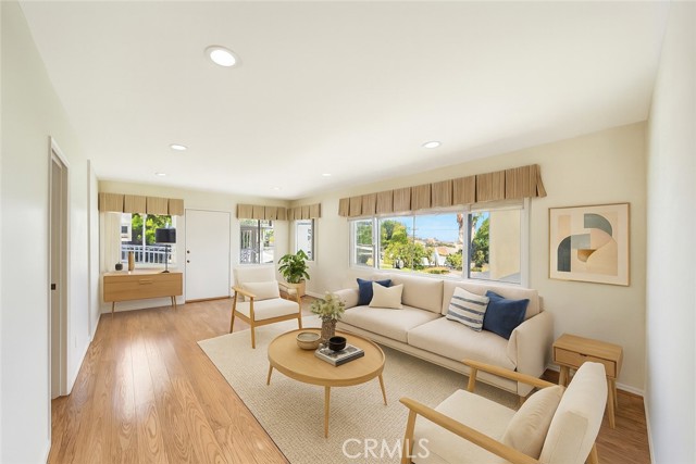 661 W 26th Street, San Pedro CA: https://media.crmls.org/medias/fc45e0b3-8022-4e28-b5ec-46a1bbb74f31.jpg