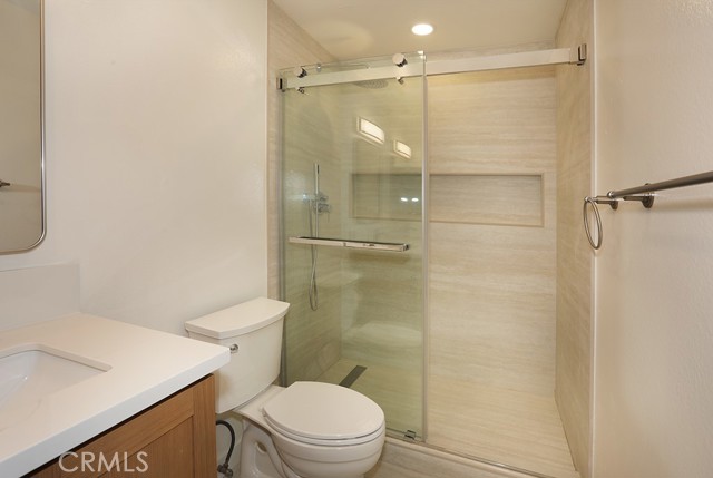 Detail Gallery Image 2 of 17 For 21161 Poston Ln, Huntington Beach,  CA 92646 - 4 Beds | 3 Baths