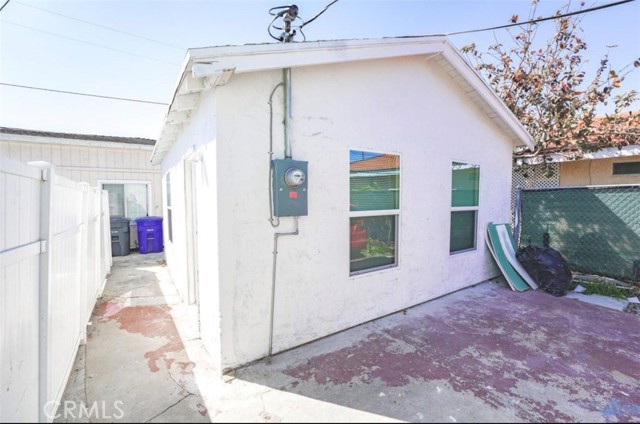 Detail Gallery Image 2 of 28 For 6031 Stanton, Buena Park,  CA 90621 - 6 Beds | 3 Baths