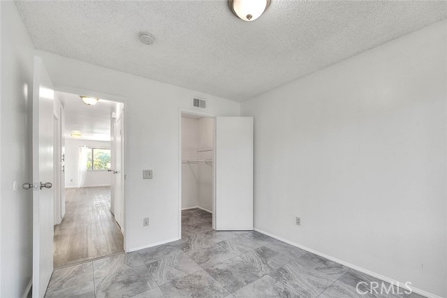 Detail Gallery Image 28 of 41 For 1104 S Mantle Ln 28d,  Santa Ana,  CA 92705 - 2 Beds | 1 Baths