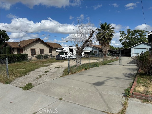 Detail Gallery Image 3 of 19 For 7423 Indiana Ave, Riverside,  CA 92504 - 3 Beds | 2 Baths