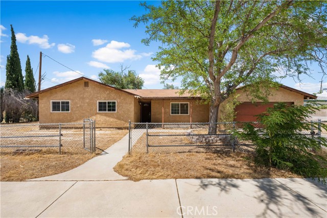 Detail Gallery Image 3 of 23 For 7229 E Avenue U3, Littlerock,  CA 93543 - 4 Beds | 2 Baths