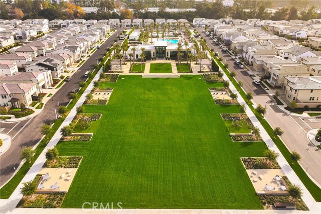 390 Riverbend, Lake Forest CA: https://media.crmls.org/medias/fc47c7a4-944f-46ca-bfc9-f03574ca06ef.jpg