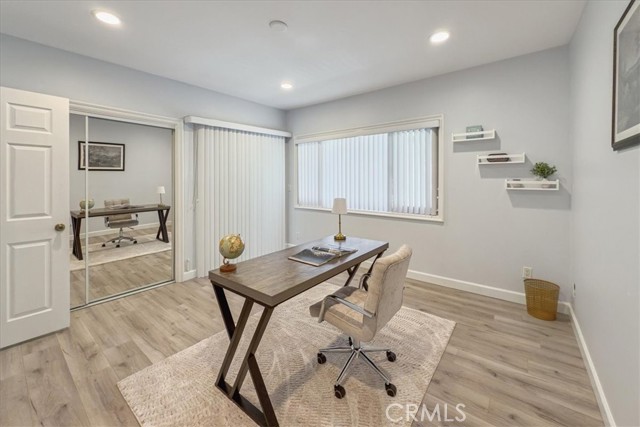 Detail Gallery Image 16 of 23 For 1156 San Rafael #2,  Glendale,  CA 91202 - 2 Beds | 2 Baths