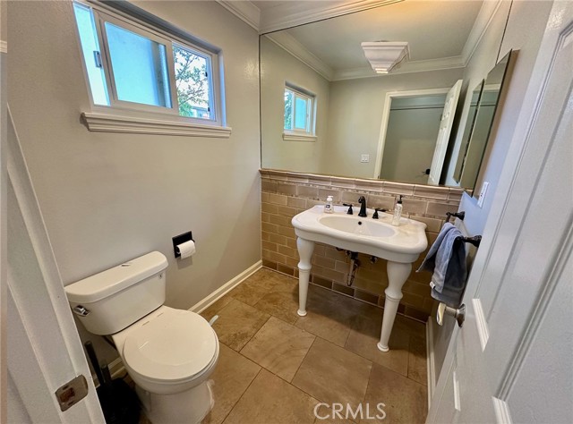 Detail Gallery Image 10 of 40 For 11138 Aqua Vista St #3,  Studio City,  CA 91602 - 2 Beds | 1/1 Baths