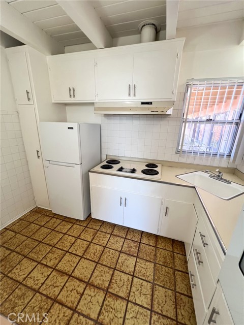 2102 S PACIFIC AVE, San Pedro CA: https://media.crmls.org/medias/fc4a154b-2b66-4c20-9825-df71bb11cb44.jpg