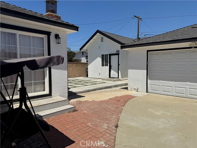 1935 W 154th Place, Gardena CA: https://media.crmls.org/medias/fc4b12b5-0d2a-45bb-be74-8d3df93b0fb0.jpg