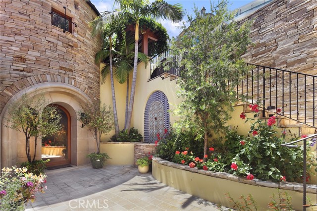 1131 Emerald Bay, Laguna Beach CA: https://media.crmls.org/medias/fc4bcdbd-979a-4022-920c-ddcd4e72ac8f.jpg