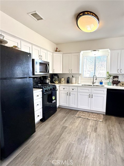 Detail Gallery Image 8 of 24 For 1226 Turquoise, Mentone,  CA 92359 - 2 Beds | 1 Baths