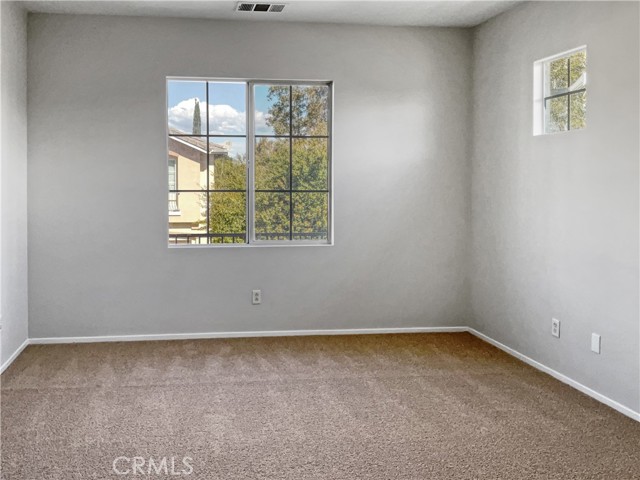 Detail Gallery Image 5 of 21 For 11302 Rasmussen Ct, Riverside,  CA 92505 - 4 Beds | 2/1 Baths