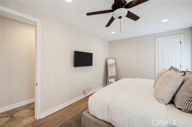 604 Manhattan Beach Boulevard, Manhattan Beach CA: https://media.crmls.org/medias/fc4c8864-fd23-48a4-b34f-5aa40f45726f.jpg