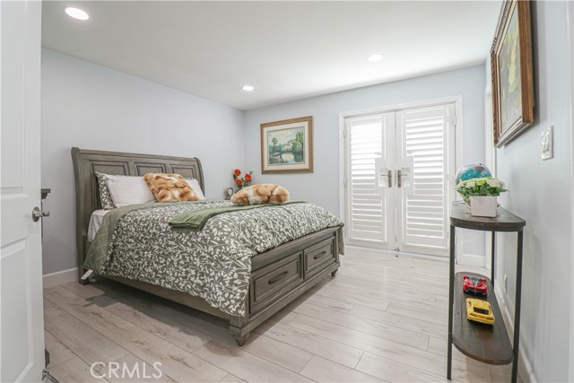 Detail Gallery Image 13 of 29 For 17891 Caledonia, Huntington Beach,  CA 92647 - 5 Beds | 3/2 Baths