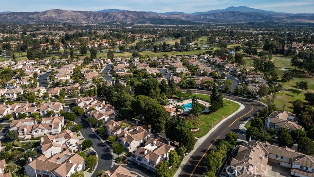 Detail Gallery Image 28 of 37 For 12690 Homestead, Tustin,  CA 92782 - 2 Beds | 2/1 Baths