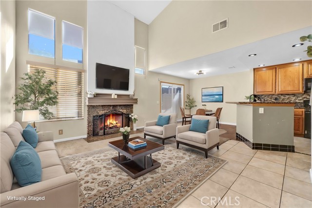 Detail Gallery Image 3 of 61 For 2050 Napoli Court #103,  Corona,  CA 92881 - 3 Beds | 2/1 Baths