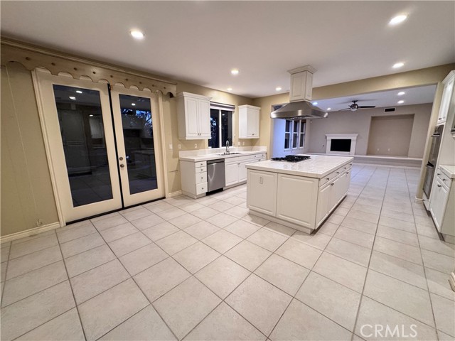 Detail Gallery Image 12 of 22 For 2946 Muir Trail Dr, Fullerton,  CA 92833 - 4 Beds | 3/1 Baths