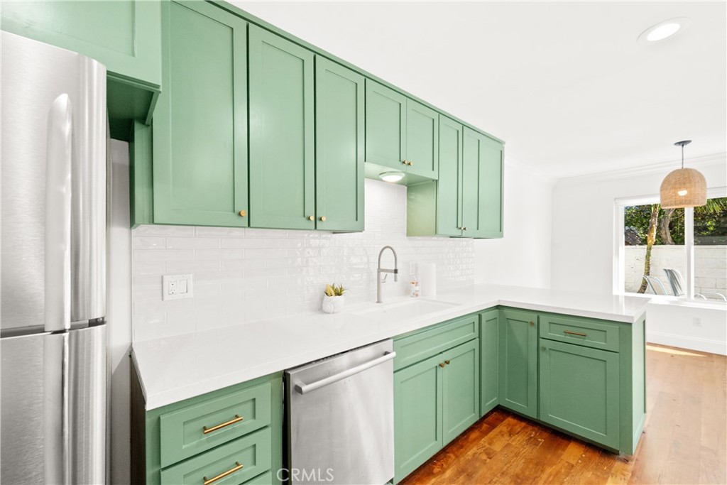 MLS #OC25236471 image #16