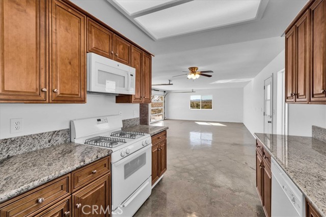 Detail Gallery Image 17 of 55 For 130 Delgada Ave, Yucca Valley,  CA 92284 - 3 Beds | 2 Baths