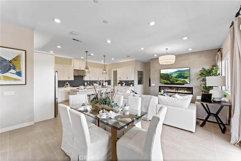 Fc4F319E 345E 4A11 8127 197C7A2F4A0B 419 Transport, Tustin, Ca 92782 &Lt;Span Style='BackgroundColor:transparent;Padding:0Px;'&Gt; &Lt;Small&Gt; &Lt;I&Gt; &Lt;/I&Gt; &Lt;/Small&Gt;&Lt;/Span&Gt;