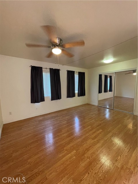 5726 1/2 Rocket Street, Lakewood CA: https://media.crmls.org/medias/fc4f7930-1f47-4813-acf5-40d63e71f217.jpg