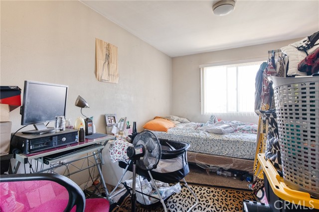 Detail Gallery Image 15 of 21 For 1449 1447 W 83rd, Inglewood,  CA 90047 - 4 Beds | 4 Baths