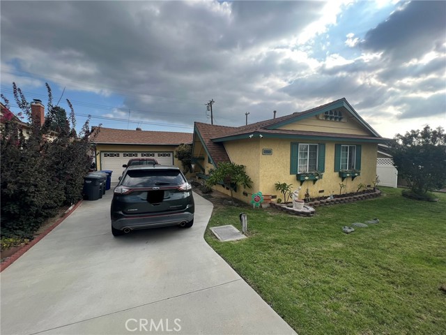 MLS# DW23176294