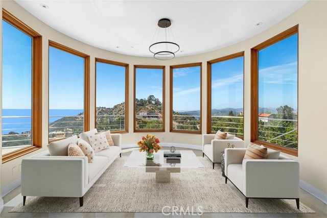 24517 Piuma Road, Malibu CA: https://media.crmls.org/medias/fc513846-a7d5-4202-9314-0d04bf92d780.jpg