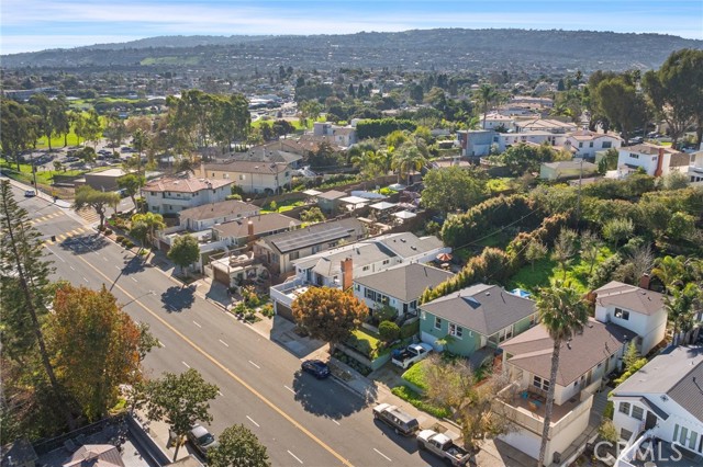 Detail Gallery Image 38 of 42 For 625 Camino Real, Redondo Beach,  CA 90277 - 3 Beds | 2 Baths