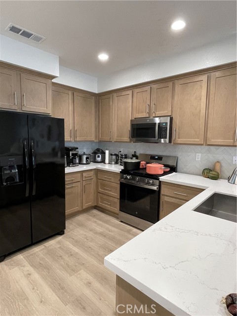 Detail Gallery Image 5 of 24 For 32367 Tannat Drive, Temecula,  CA 92591 - 3 Beds | 2/1 Baths