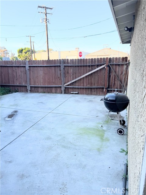 Detail Gallery Image 26 of 28 For 4622 W 156th, Lawndale,  CA 90260 - 3 Beds | 3 Baths