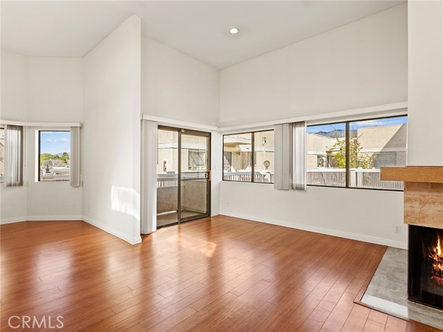 Detail Gallery Image 18 of 51 For 365 W Alameda Ave #305,  Burbank,  CA 91506 - 2 Beds | 2 Baths