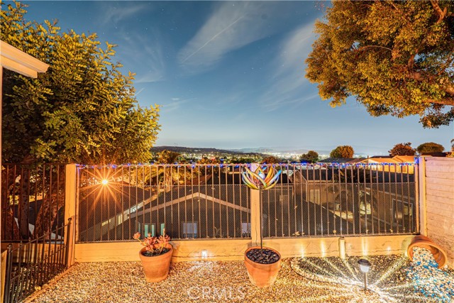 Detail Gallery Image 49 of 74 For 20164 Crestview Dr., Canyon Country,  CA 91351 - 3 Beds | 2 Baths