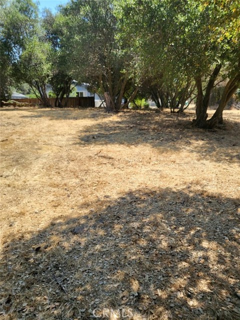 3150 Country Club Drive, Clearlake CA: https://media.crmls.org/medias/fc533d28-b480-4f3b-914c-a17b40ef03ad.jpg