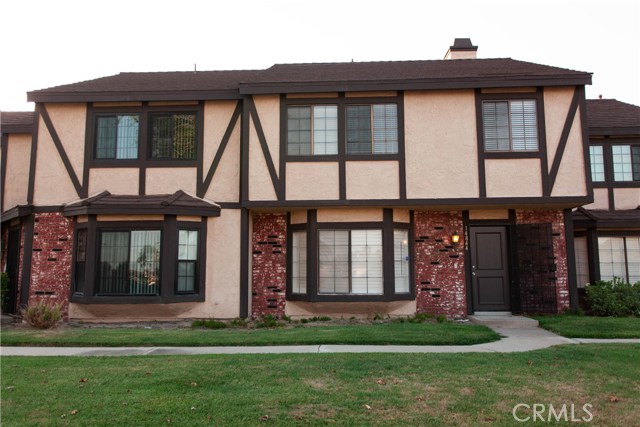 14844 Brownstone Ln, Westminster, CA 92683