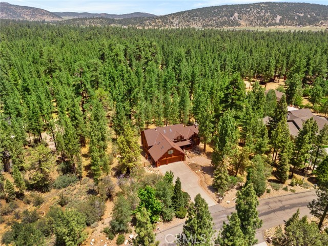 1947 Shady Lane, Big Bear City CA: https://media.crmls.org/medias/fc540a1c-dd96-4bac-a684-9661d5dfad5e.jpg