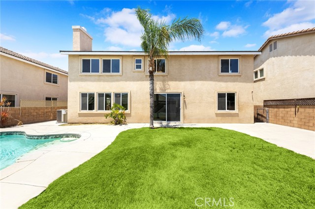 14261 Settlers Ridge Court, Eastvale CA: https://media.crmls.org/medias/fc5464f3-292d-46f7-be85-439d7d625f6d.jpg