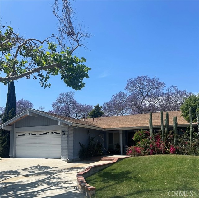 Detail Gallery Image 1 of 19 For 10723 La Jara St, Cerritos,  CA 90703 - 4 Beds | 2 Baths