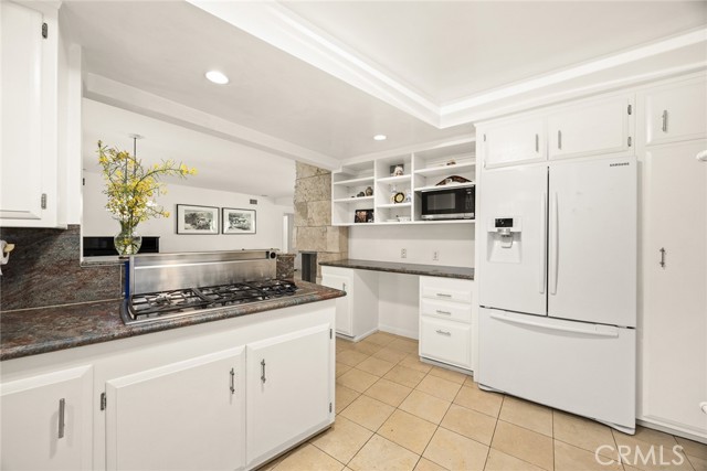250 Hillgreen Place, Arcadia CA: https://media.crmls.org/medias/fc5553d8-9227-4450-831f-10d866fcdc59.jpg