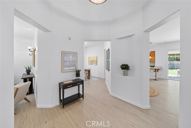 Detail Gallery Image 5 of 51 For 912 Salida Del Sol, Paso Robles,  CA 93446 - 4 Beds | 2/1 Baths