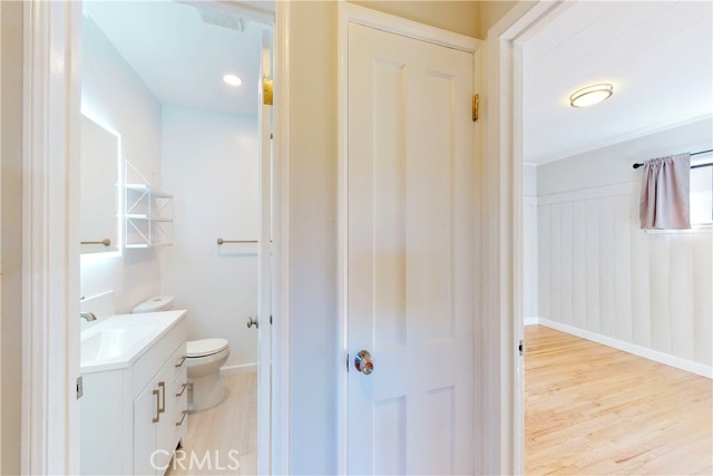 Detail Gallery Image 20 of 35 For 7648 Ostrom Ave, Lake Balboa,  CA 91406 - 4 Beds | 3 Baths