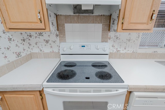 Detail Gallery Image 10 of 36 For 1718 Burr Oak Way, Hemet,  CA 92545 - 3 Beds | 2 Baths