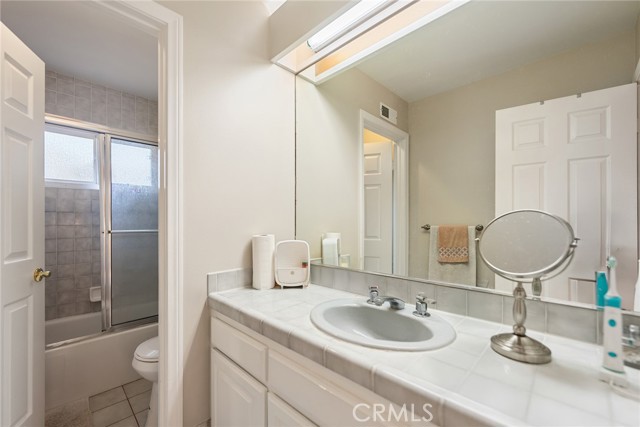 2445 N Santiago Boulevard, Orange CA: https://media.crmls.org/medias/fc5707d6-e14a-4536-82b4-918fdbbe6e6e.jpg
