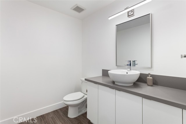 Detail Gallery Image 6 of 31 For 4201 Pennsylvania Ave #E1,  La Crescenta,  CA 91214 - 3 Beds | 2/2 Baths