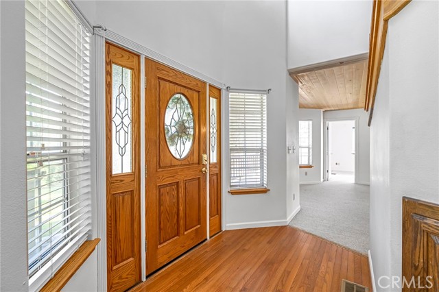 Detail Gallery Image 4 of 67 For 50711 Road 426, Oakhurst,  CA 93644 - 6 Beds | 4/1 Baths