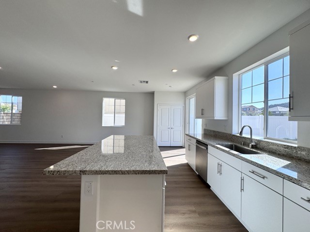 30769 Valley, Menifee CA: https://media.crmls.org/medias/fc589d93-68ab-4b56-a7c6-4db22105469b.jpg