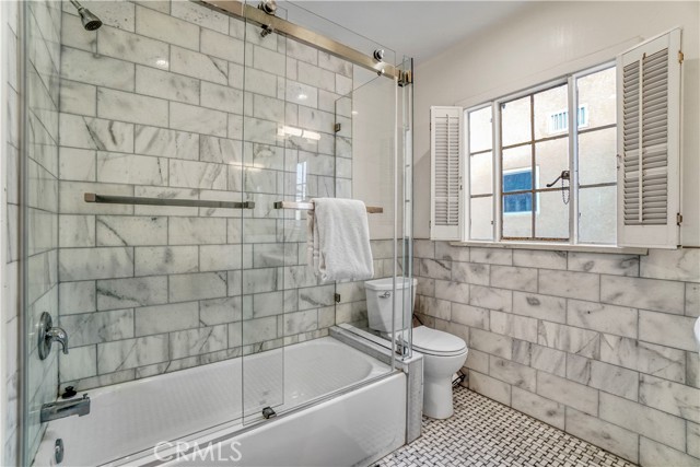 102 Bonito Avenue, Long Beach CA: https://media.crmls.org/medias/fc59118c-9dd8-4a81-93f4-6229cb696169.jpg