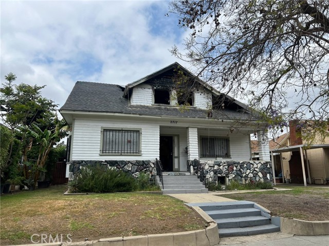 Detail Gallery Image 1 of 2 For 2717 S Hobart Bld, Los Angeles,  CA 90018 - – Beds | – Baths