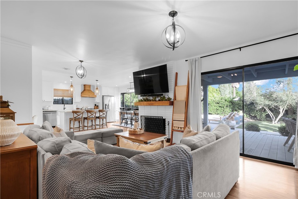 MLS #DW25267370 image #8