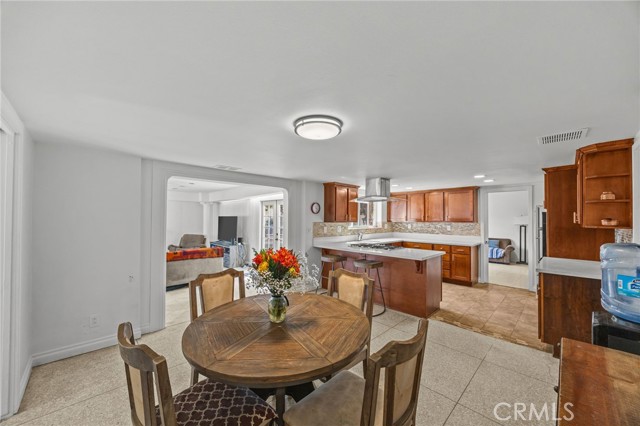 11432 Pollard Drive, Garden Grove CA: https://media.crmls.org/medias/fc5ae5b9-cf9f-4123-8442-a7f0d7be2541.jpg