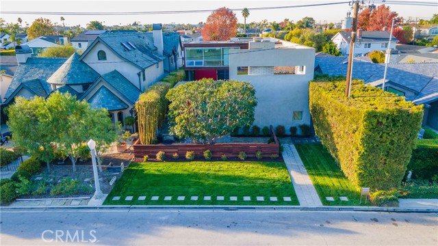 Detail Gallery Image 36 of 39 For 519 Santa Ana, Newport Beach,  CA 92663 - 4 Beds | 4/1 Baths