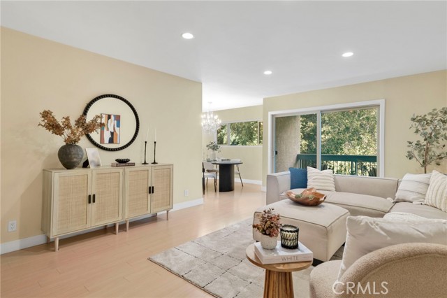 Detail Gallery Image 5 of 34 For 23643 Park Capri #39,  Calabasas,  CA 91302 - 3 Beds | 2 Baths